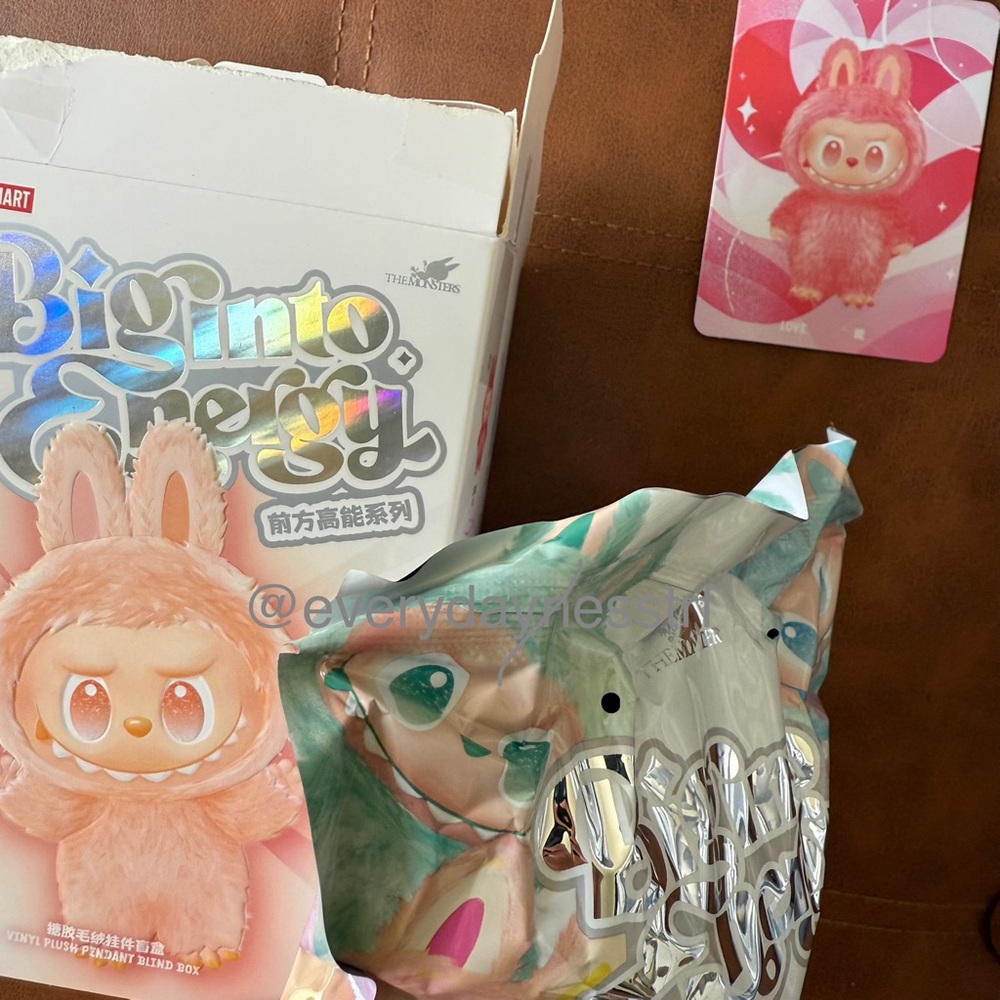 NIB Authentic Big Into Energy Love Labubu Confirmed - Picture 10 of 16